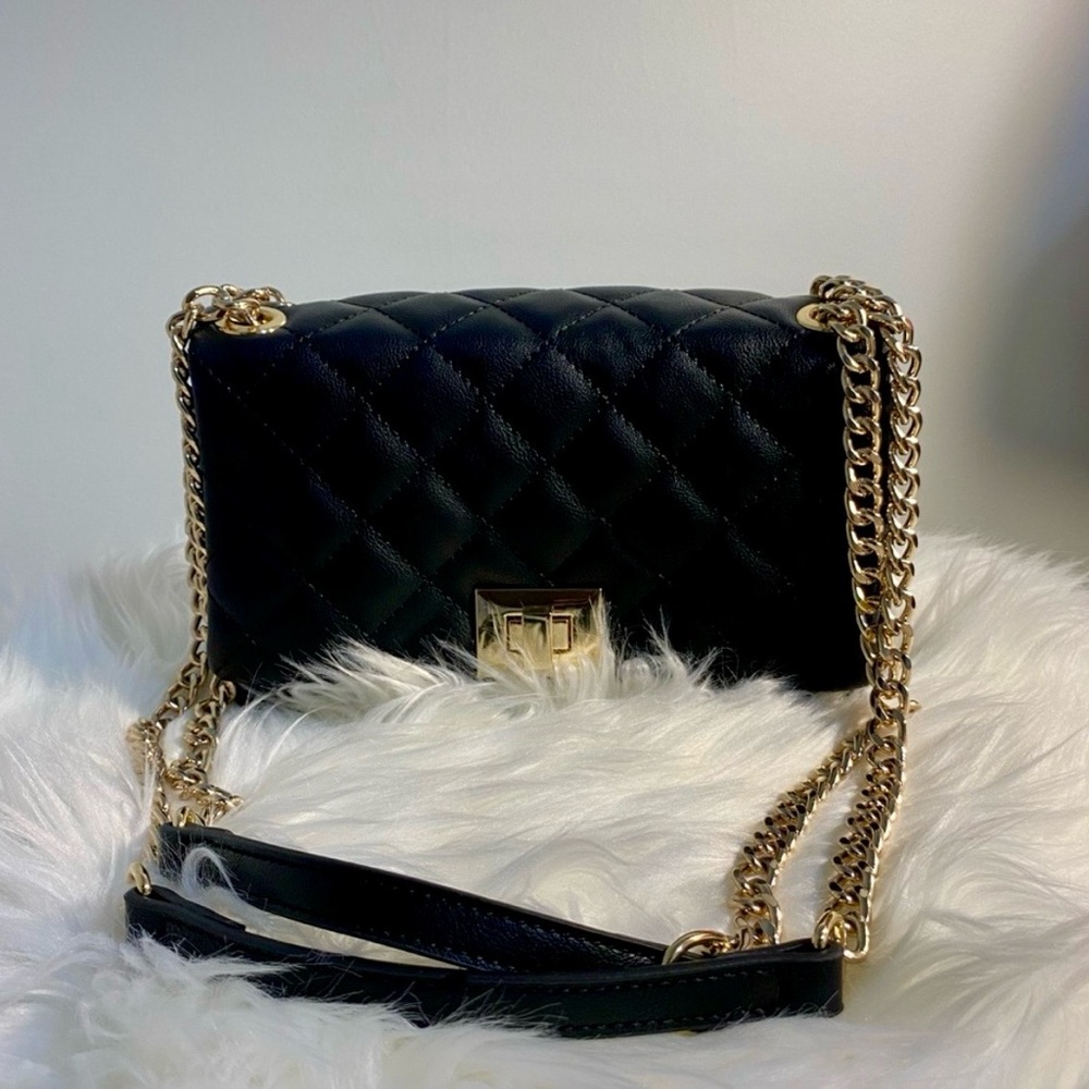 I.N.C International Concepts Quilted Crossbody- In Black